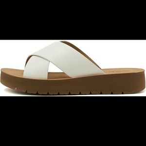 SODA Lucy Open Toe CrissCross Platform Sandals Size 7.5